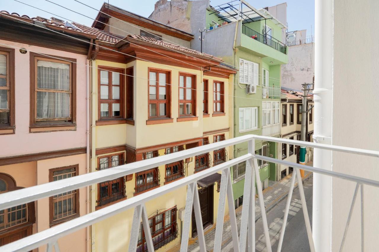 Spacious Apartment In The Historical Center Of Bursa Exterior photo